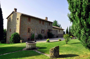 Villa dei Cipressi, uncontaminated nature next to Lake Trasimeno